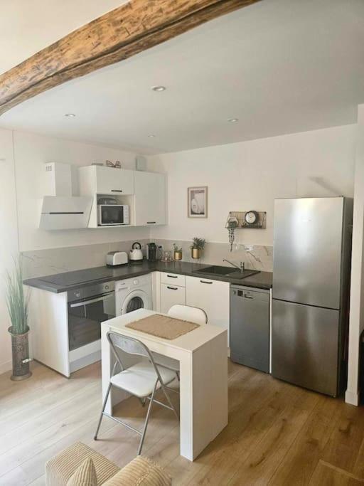 "La Tour", Logement Cosy, Au Calme Vertrieu Exterior foto